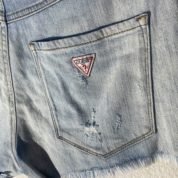 Guess Light Wash Denim Short 
Style # W51AL1D1W40 - Picture 3 of 8